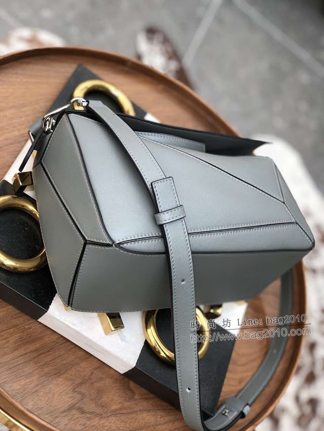 LOEWE經典爆款包包 羅意威小號Puzzle拼接手提斜挎包 10172  tcl1199